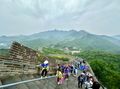 端午首日八達嶺再現“水墨丹青”奇景，園區多措并舉保障游客體驗